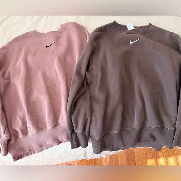Nike Tops - Nike sweatshirt bundle